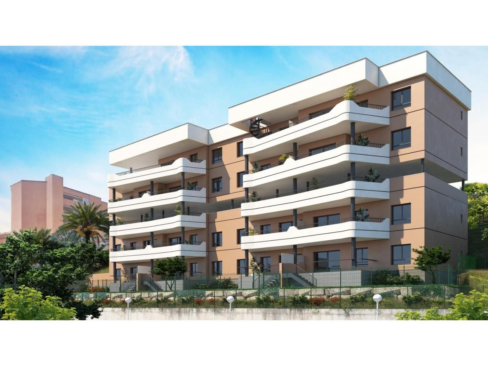 2 Bed Middle Floor Apartment in Fuengirola in Fuengirola — Appartement