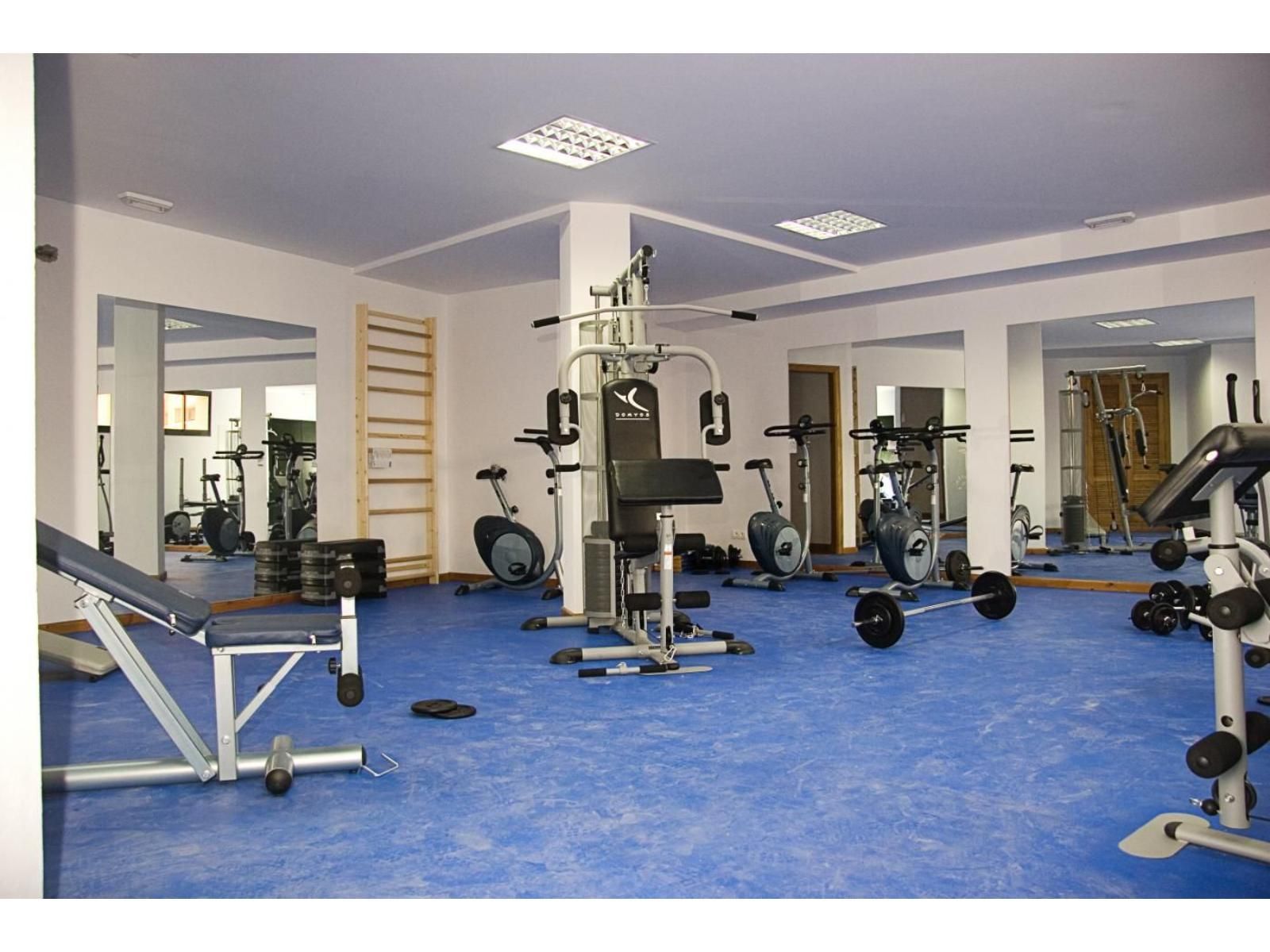02 gym fitness equipment